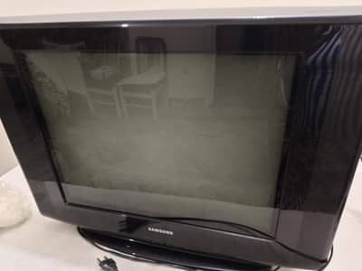 14 inches screen Samsung tv used all ok