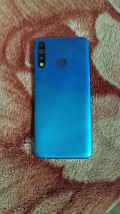 Tecno Camon 12 Air 4 GB 64 GB condition thodi si rough hai
