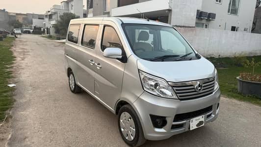 Changan karwan Plus for sell  2022  model bio on the spot