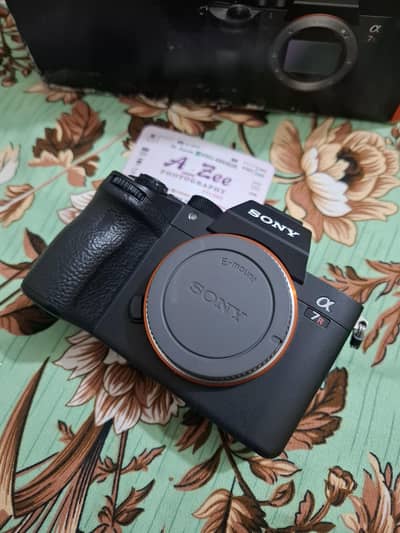 Sony A7R iii Body  Like new