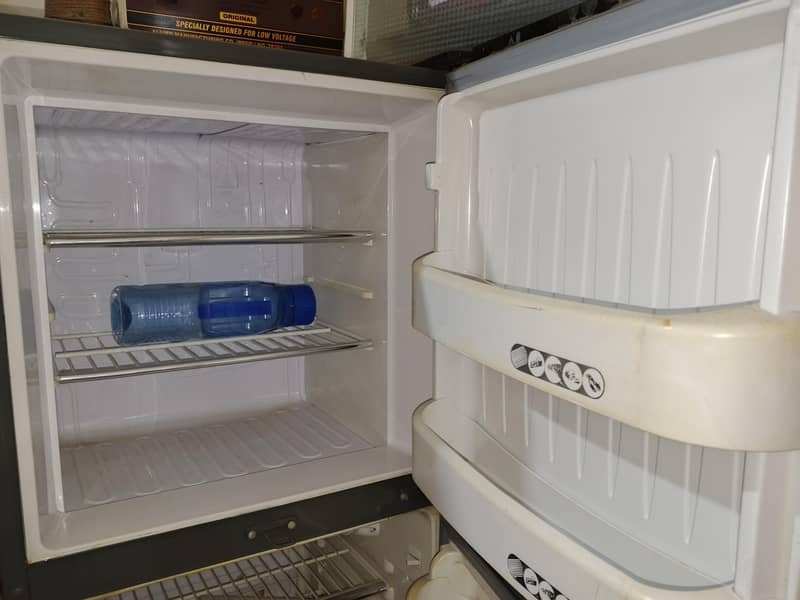 Fridge medium size 3