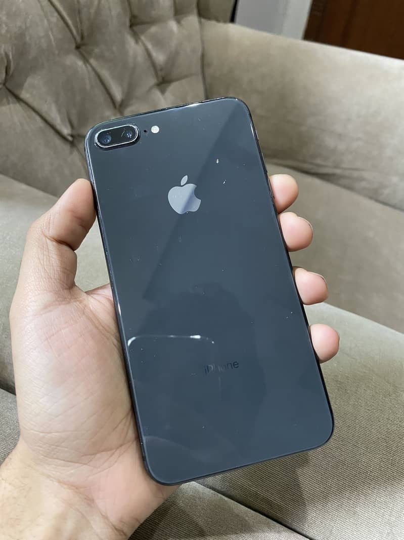 iPhone 8 Plus 9