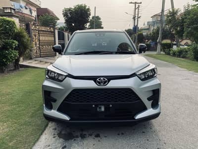 Toyota  Raize xs