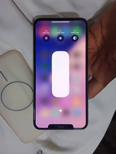 XsMax factory unlocked e-sim time available