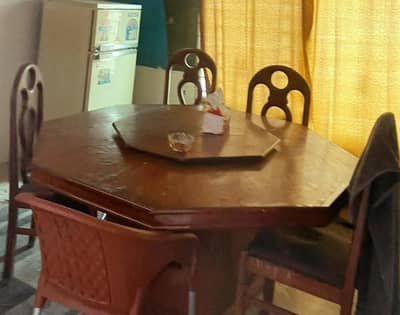 Dinning table with 4 chairs