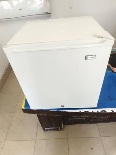 Haier mini room size fridge all oky/0321/080/77/77/