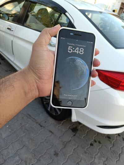 iPhone 8 Plus - PTA approved 