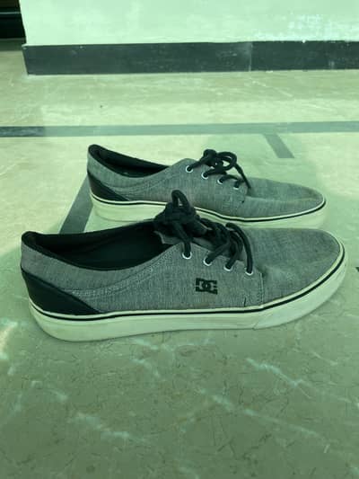 DC Trase TX SE (Black/Herringbone) sneakers