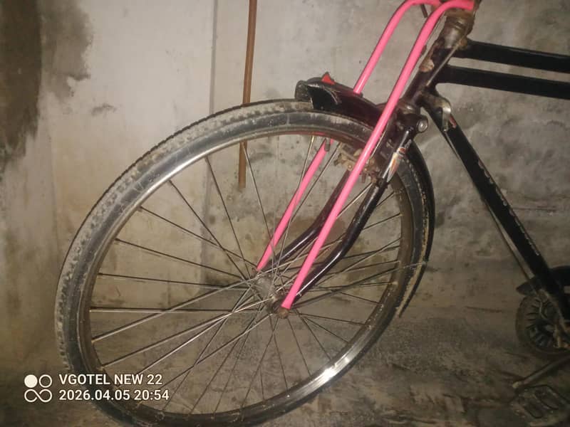 سائیکل فروخت 15 ہزار میں 2