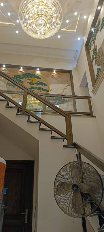 10 MARLA BRAND NEW DENSGINER HOUSE FOR SALE