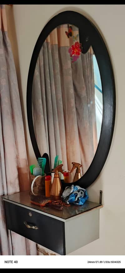 habit mirror + makeup droze