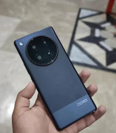 Infinix zero 40 For sale