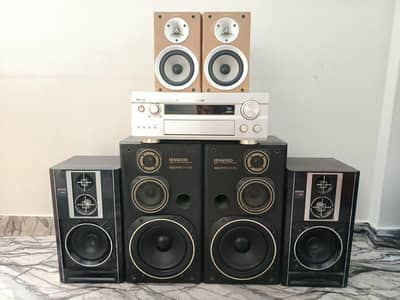 Amplifier With Speakers