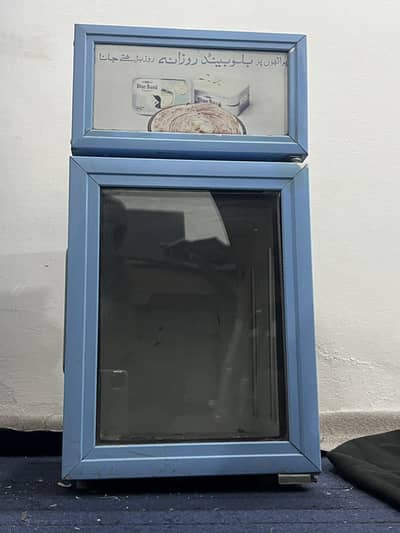 mini room fridge A1 condition 00