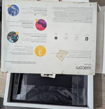 Wacom Intuos Medium Bluetooth — CTL-6100WL