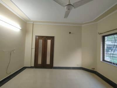 5 Marla House For Rent In Main Cantt