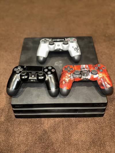 PS4 Pro used Good Condition Gaming Smoothly