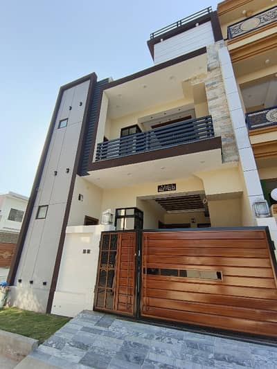 5 Marla Double Unit House For Sale  Prime Location