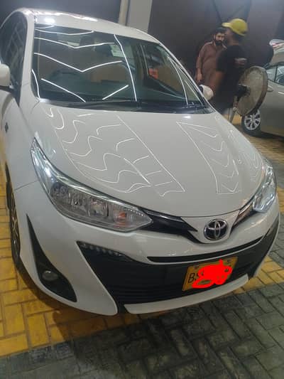 Toyota yaris X 1.5 top of the line
