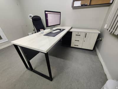 Executive Table. just like brand new