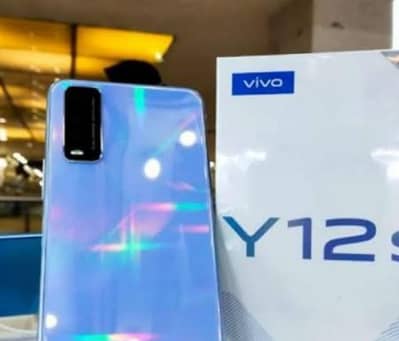 lush condition. . 10 by 10. . . no any single fault. . . . box charger ava