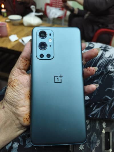 one plus 9pro 5G handser