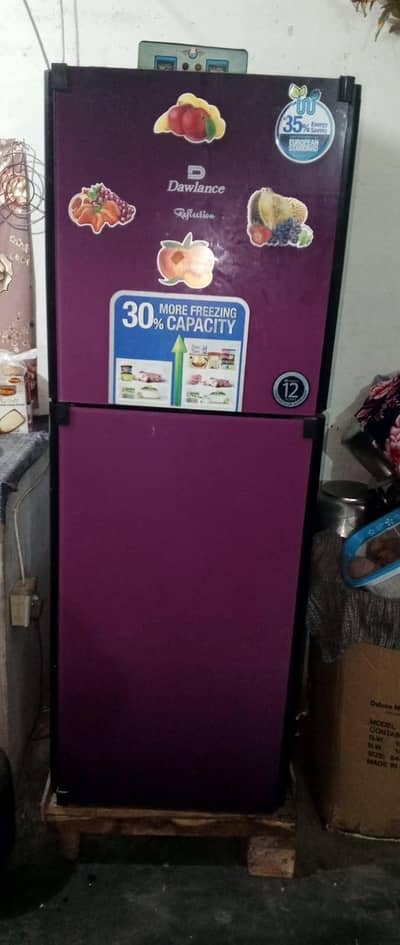 dawlance refrigerator midium size
