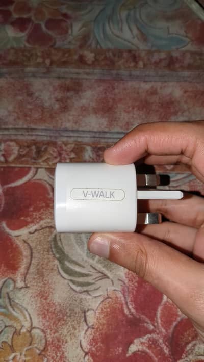 Iphone 17 Pro max original charger