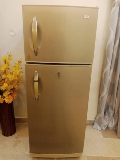 Haier fridge HRF-320