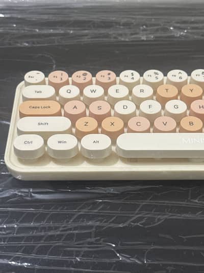 Miniso keyboard and Xiaomi mouse For sale