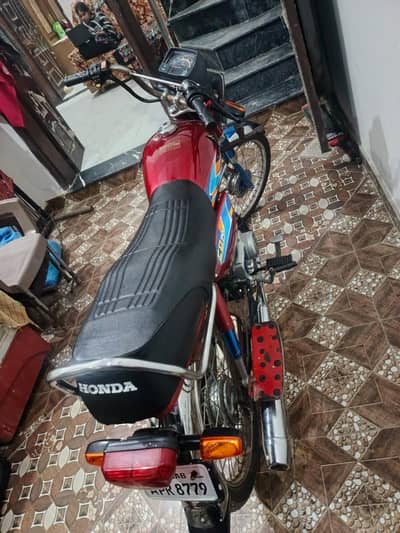 Crown 70CC Perfect Condition. Just Buy And Drive.