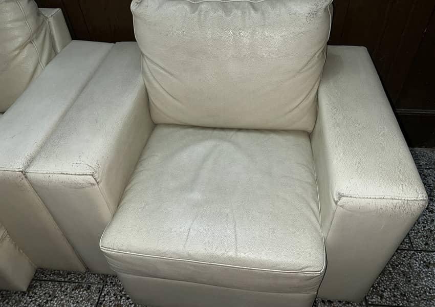 Leather Off White Sofas 0
