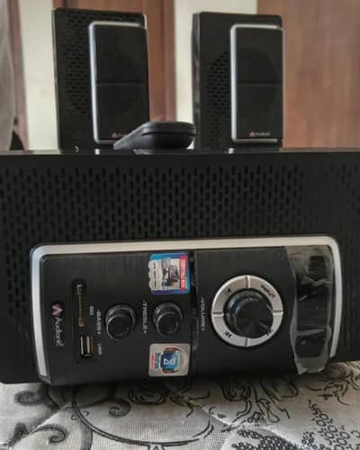 Selling my Audionic roar 100 speakers