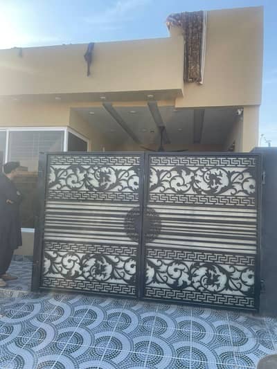 Prime Location 5 Marla Single Story House for Sale in Overseas Block, Park View City Lahore