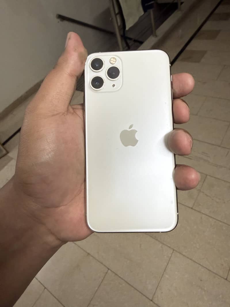 iphone 11 pro 3