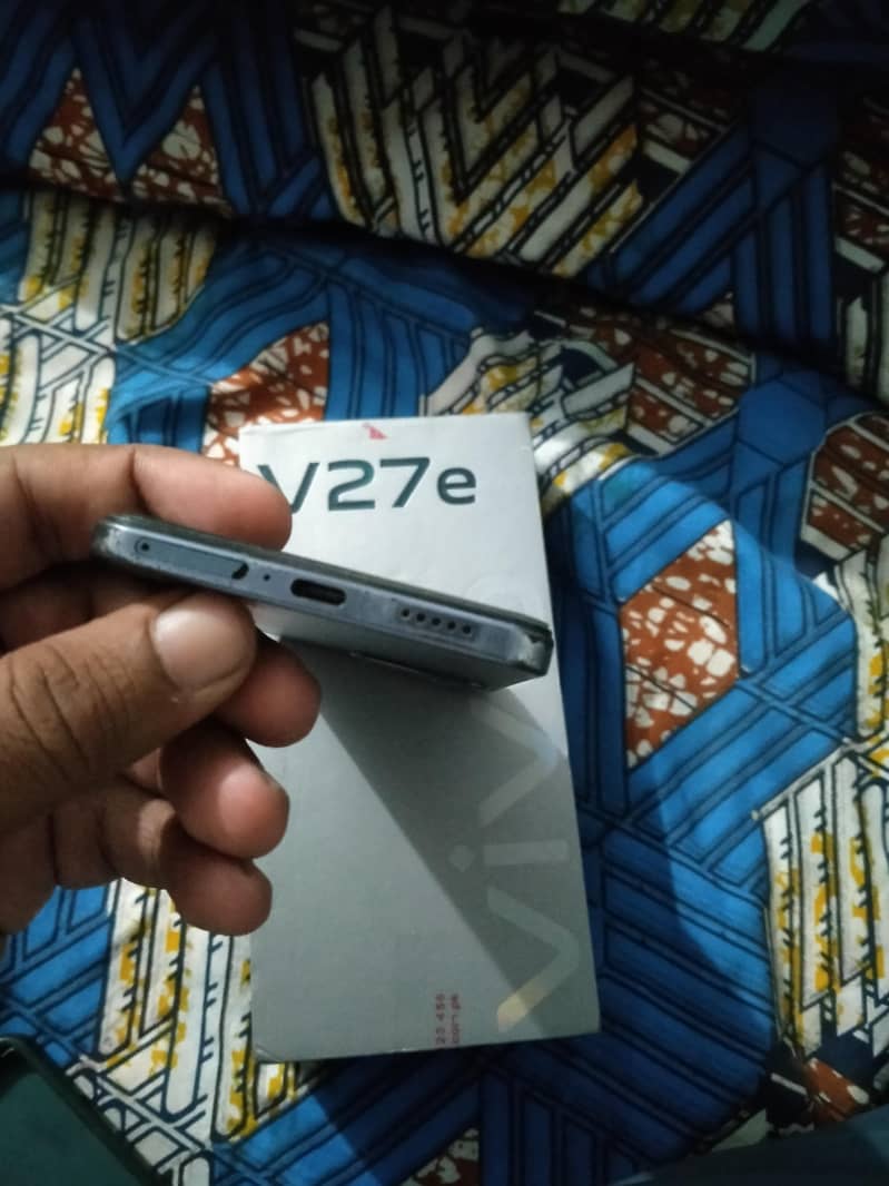 v27e withe comlet box 3