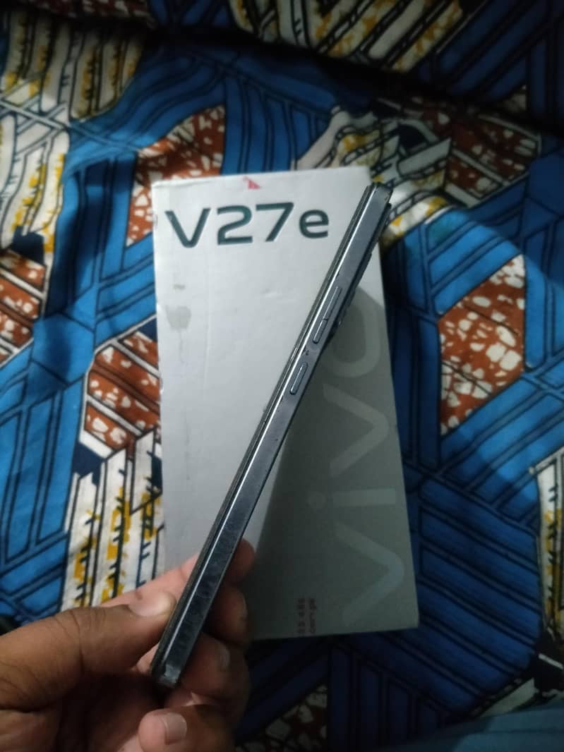 v27e withe comlet box 4