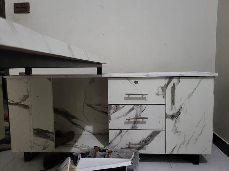 Executive Table  with side console 1