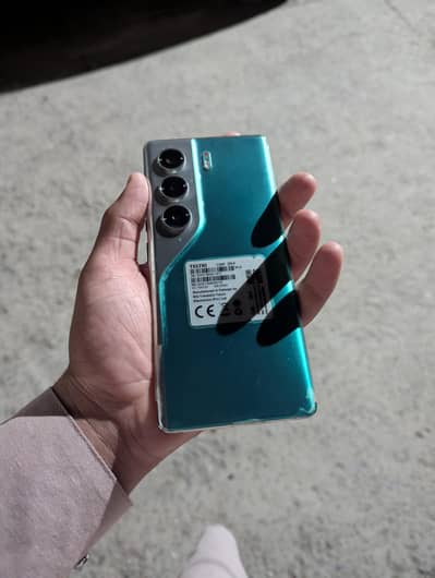 Tecno camon 40 pro