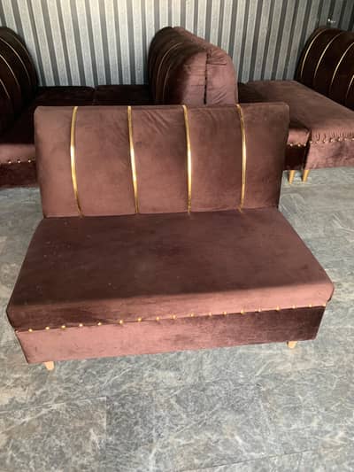 2 seater poshish seats sofa