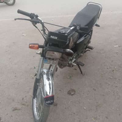 Honda CG125 2023 Black – 13,600 KM Driven, Excellent Condition