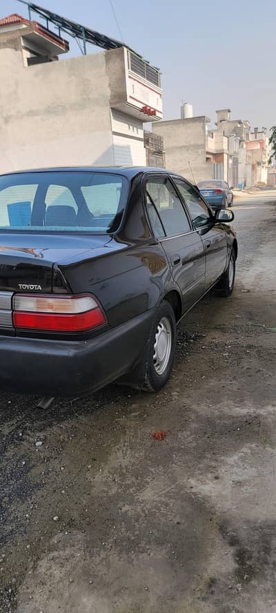 1995 Model XE 3 pies touching 2nd onwer name car orgnal petrol