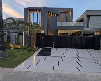 1 Kanal Brand New House for Sale Lake City Lahore  Location: Lake City (Prime Sector)  Size: 1 Kanal