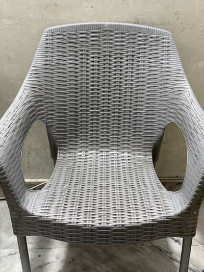 Plastic Chairs set of (5)