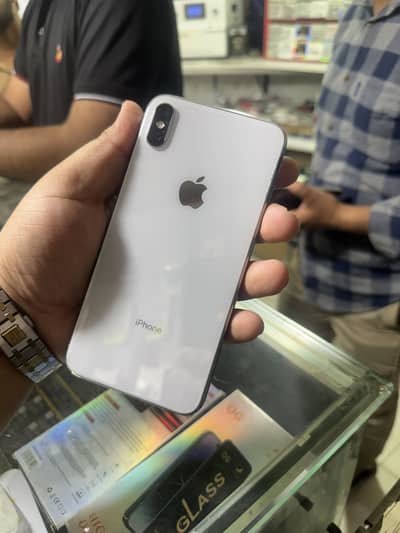 iPhone Xsmax 256 gb  factory unlocked non pta