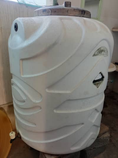 Used water Tank 600 ltr Rs. 7000