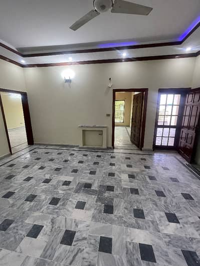 Commercial use 10 Marla Full House For Rent In police foundation