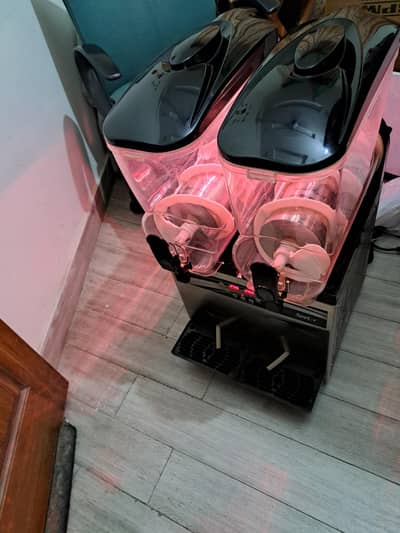 Two bowl Slush machine