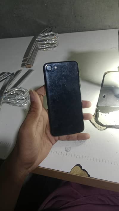 I phone 7    10 /9 condiction