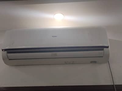 1.5 ton Ac for sale in good condition